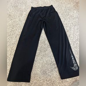 Nike youth XL sweat pants